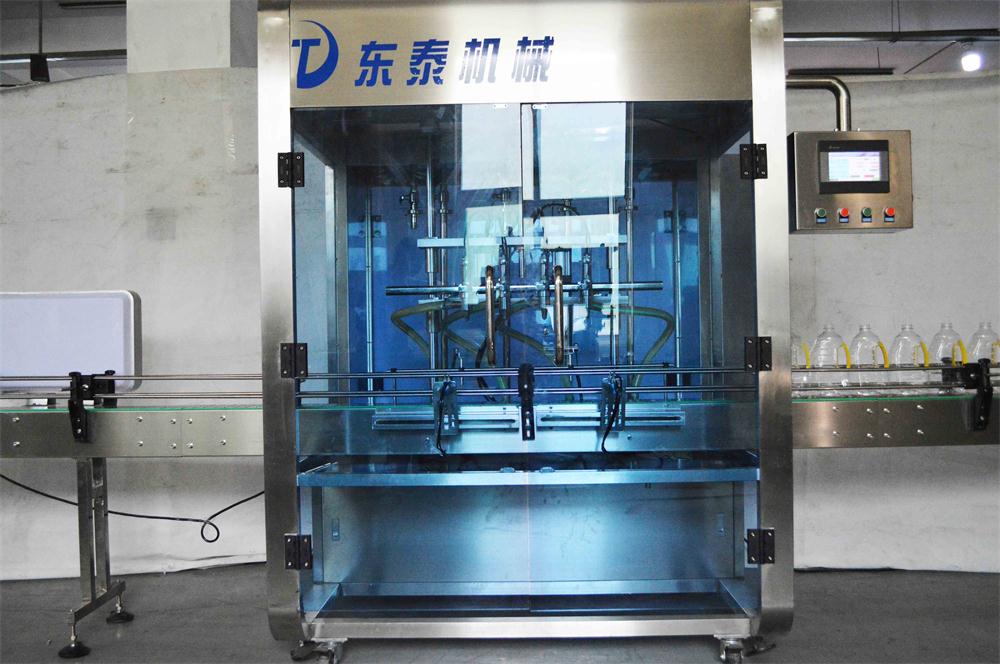 花生油灌裝機(jī)不知道怎樣選購(gòu)？那是你沒(méi)看這里