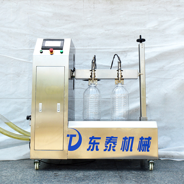 俱往矣，數(shù)風(fēng)流人物，還看東泰半自動食用油灌裝機(jī)